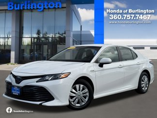 Used 2018 Toyota Camry LE image 1