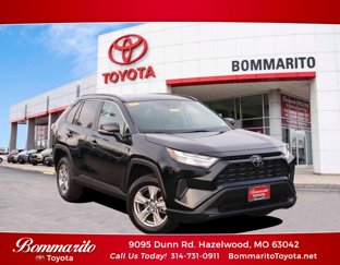Used 2023 Toyota RAV4 XLE image 1