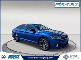 Used 2023 Volkswagen Jetta Sport image 1