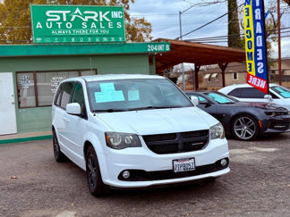 Used 2016 Dodge Grand Caravan SXT image 1