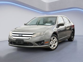 Used 2010 Ford Fusion SE image 1