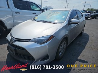 Used 2018 Toyota Corolla LE image 1