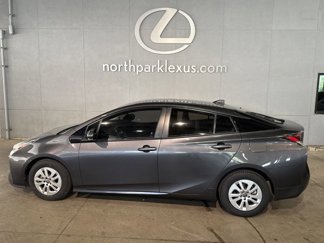 Used 2017 Toyota Prius Four image 1