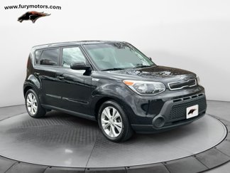 Used 2015 Kia Soul + image 1