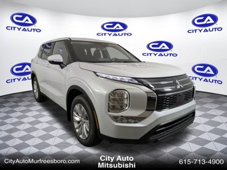 New 2025 Mitsubishi Outlander ES image 1