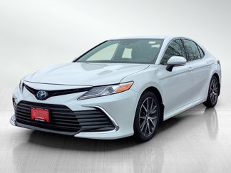 Used 2023 Toyota Camry XLE image 1