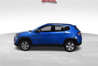 Certified 2022 Jeep Compass Latitude w/ Convenience Group image 1