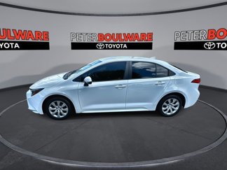 Used 2022 Toyota Corolla LE image 1