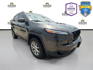Used 2016 Jeep Cherokee Latitude w/ Comfort/Convenience Group image 1