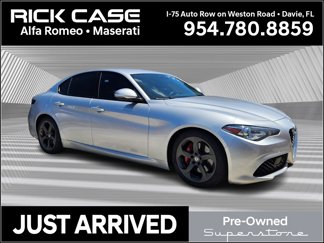 Used 2018 Alfa Romeo Giulia image 1