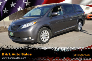 Used 2013 Toyota Sienna XLE image 1