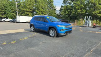 Used 2022 Jeep Compass Latitude image 1