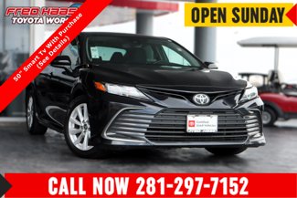 Certified 2022 Toyota Camry LE image 1