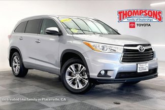 Used 2014 Toyota Highlander XLE image 1