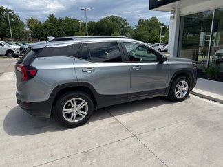 Used 2023 GMC Terrain SLE w/ Driver Convenience Package image 1