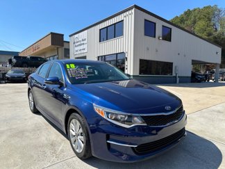 Used 2018 Kia Optima LX w/ 17" Alloy Wheels Package image 1