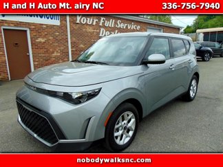 Used 2024 Kia Soul LX w/ Option Group 015 image 1