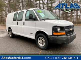 Used 2005 Chevrolet Express 2500 image 1