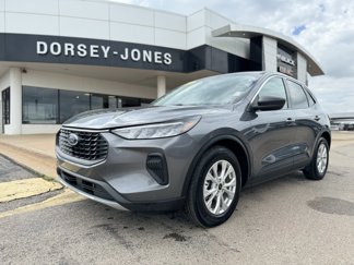 Used 2023 Ford Escape Active image 1