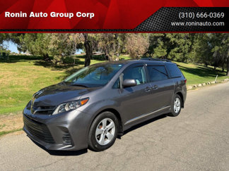 Used 2020 Toyota Sienna LE image 1
