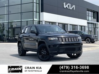 Used 2018 Jeep Grand Cherokee Altitude image 1