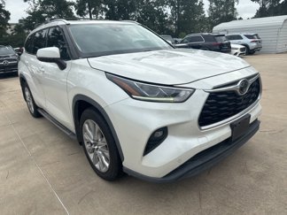 Used 2020 Toyota Highlander Limited image 1