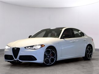 New 2025 Alfa Romeo Giulia AWD image 1