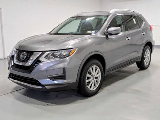 Used 2018 Nissan Rogue SV image 1