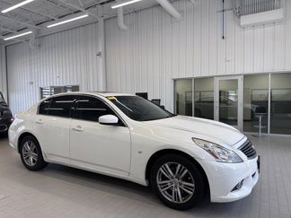Used 2015 INFINITI Q40 AWD w/ Navigation Package image 1