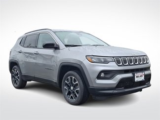 Used 2022 Jeep Compass Latitude w/ Convenience Group image 1