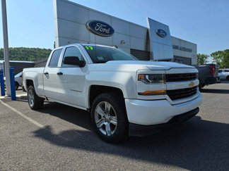 Used 2017 Chevrolet Silverado 1500 Custom w/ Custom Convenience Package image 1