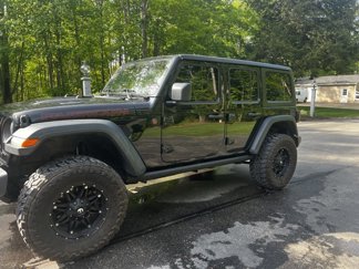 Used 2018 Jeep Wrangler Unlimited Rubicon image 1