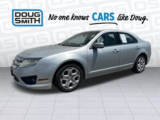 Used 2010 Ford Fusion SE image 1