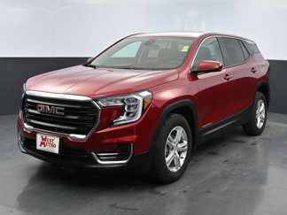 Used 2024 GMC Terrain SLE image 1