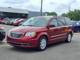 Used 2014 Chrysler Town & Country Touring w/ Trailer Tow Group image 1