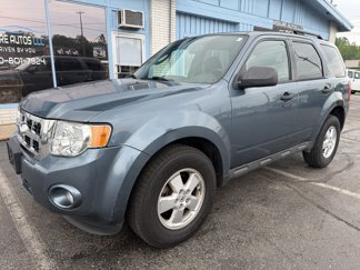 Used 2011 Ford Escape XLT image 1