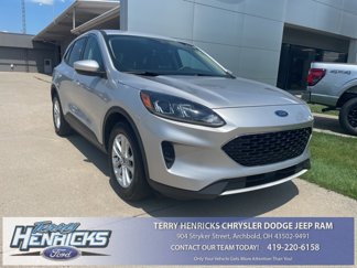 Used 2020 Ford Escape SE image 1