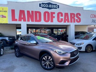 Used 2017 INFINITI QX30 Premium w/ Navigation Package image 1