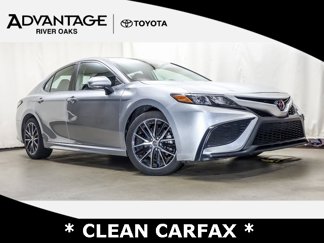 Used 2022 Toyota Camry SE image 1