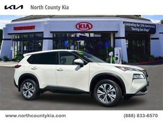 Used 2021 Nissan Rogue SV image 1