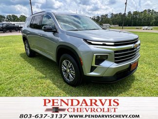 New 2025 Chevrolet Traverse LT image 1
