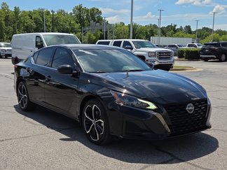 Used 2023 Nissan Altima 2.5 SR image 1