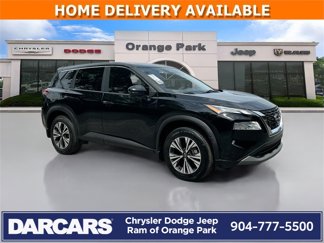 Used 2023 Nissan Rogue SV image 1