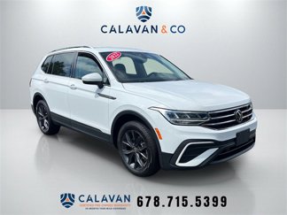 Used 2022 Volkswagen Tiguan SE image 1