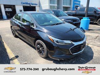 Used 2019 Chevrolet Cruze LT image 1