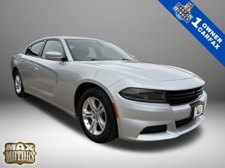 Used 2022 Dodge Charger SXT image 1