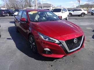 Used 2020 Nissan Altima 2.5 SV image 1