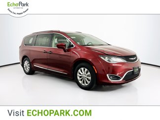 Used 2018 Chrysler Pacifica Touring-L image 1