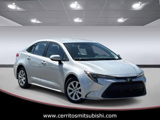 Used 2022 Toyota Corolla LE image 1