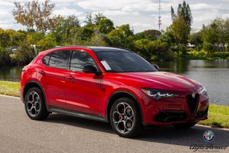 Used 2024 Alfa Romeo Stelvio Veloce image 1